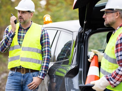 two way radios benefits for construction businesses